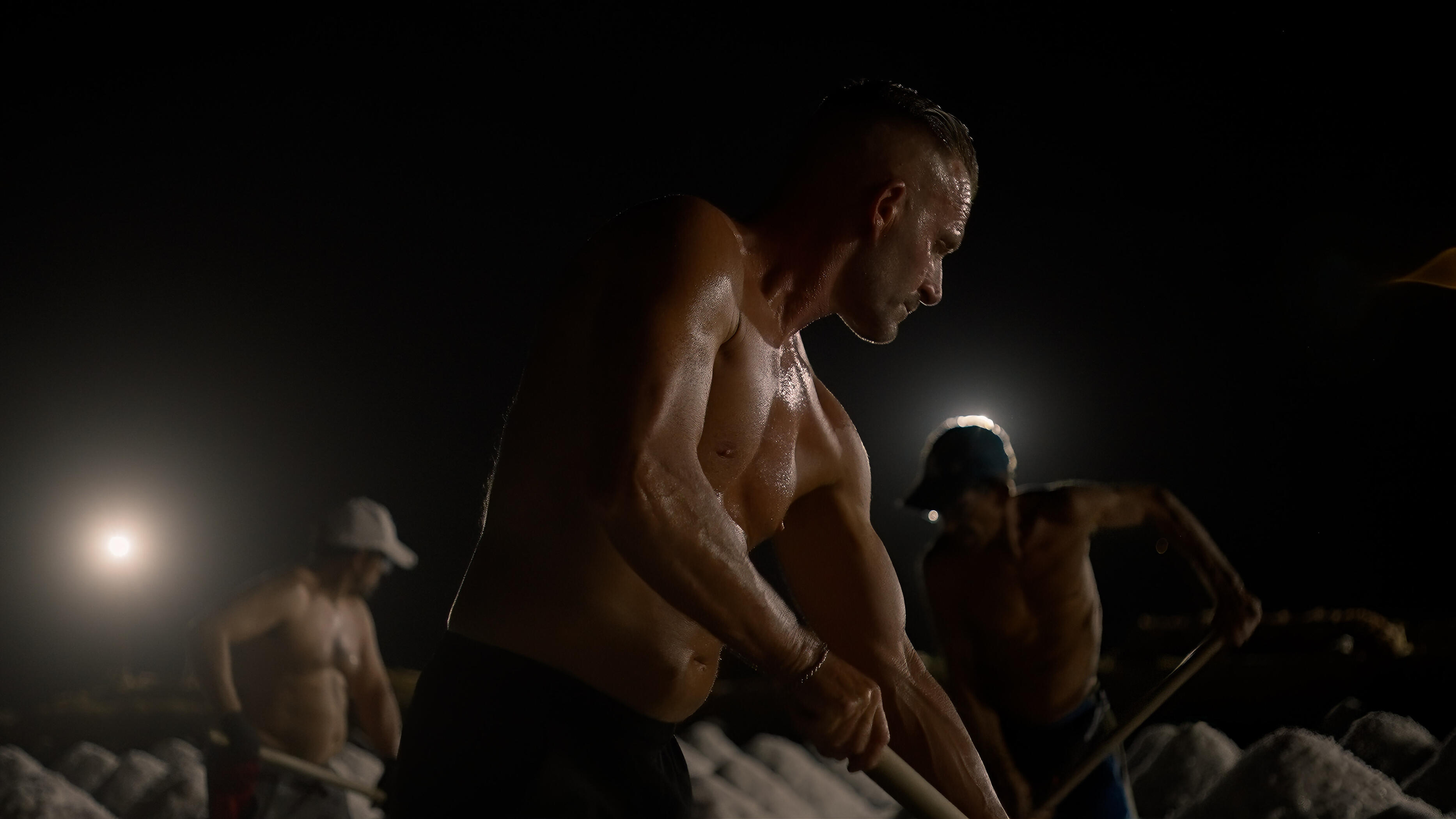 Lu Salinaru Short documentary Lu Salinaru Short documentary, directed by Alessandro Montalbano. DOP Artūrs Šulbergs. Shot in Saline di Marsala, Trapani, Sicily.