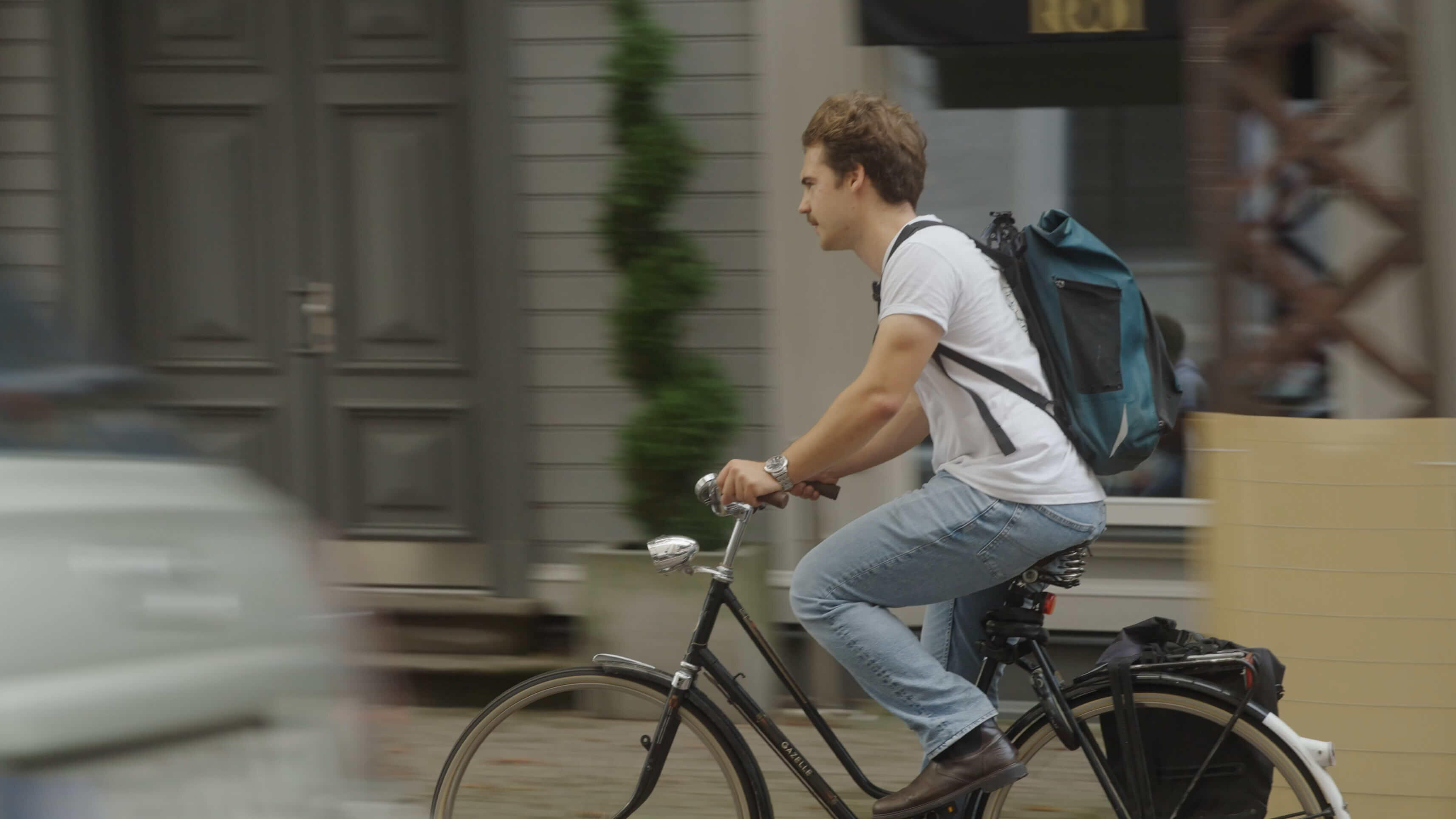 Urban Mobility Explained: Pilsēta Cilvēkiem A passionate group of volunteers - architects, urban planners, students and more - have come together through Pilsēta cilvēkiem, an association dedicated to advocating for better infrastructure for pedestrians, cyclists and all road users. DOP Artūrs Šulbe